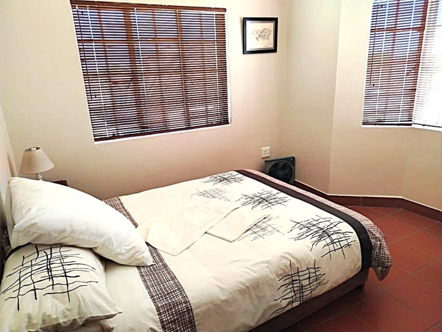 6 Bedroom Property for Sale in Vaal Dam Free State